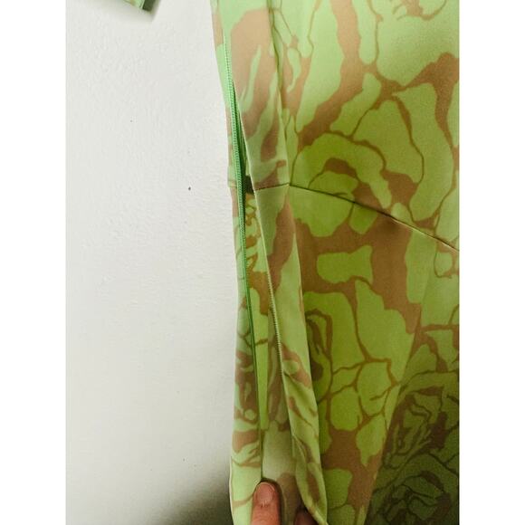SAUNDERS COLLECTIVE Green Rose Printed Floral Crewneck Luna Maxi Dress Size 2 - Picture 12 of 16